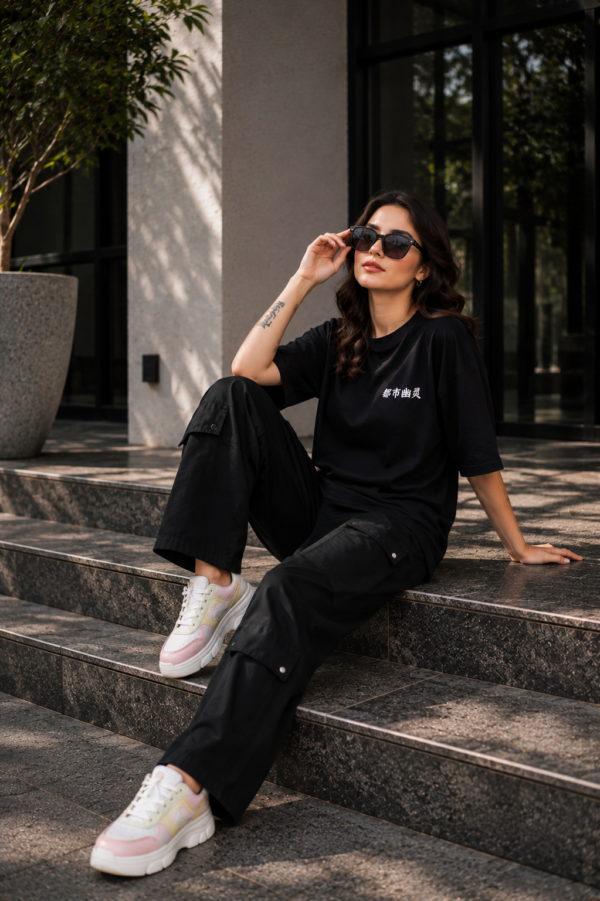 Women's Oversized Black Solid T-Shirt | Relaxed Fit Casual Streetwear Tee | Half Sleeve Round Neck Loose Fit Top for Daily Wear, Travel, College & Weekend Outfits