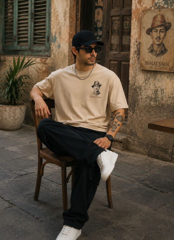 Men's Beige Oversized T-Shirt with Bhagat Singh Graphic Print | Loopknit 240 GSM | Patriotic Freedom Fighter Oversized Tee | Shaheed Bhagat Singh Tribute Back Print T-Shirt for Everyday Wear