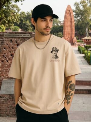 Men's Beige Oversized T-Shirt with Bhagat Singh Graphic Print | Loopknit 240 GSM | Patriotic Freedom Fighter Oversized Tee | Shaheed Bhagat Singh Tribute Back Print T-Shirt for Everyday Wear