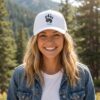OxXe_XKU_PFFK2F33LB_2026-03-12_1.jpg Unisex White Baseball Cap with Stay Wild Mountain Paw Print Graphic, Adjustable Casual Cap for Men and Women, Stylish Outdoor Adventure Hat for Travel, Hiking, Sports and Daily Wear