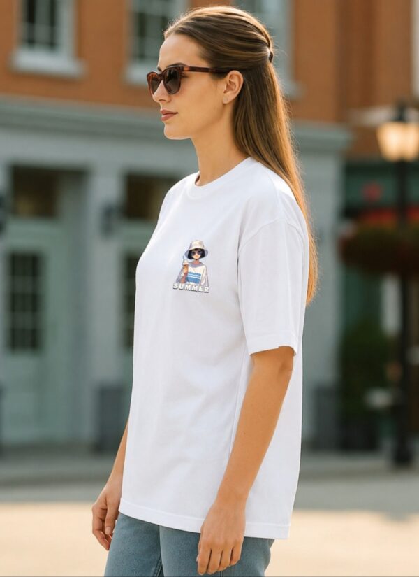 VwM1RfVw_766WRM7GXP_2026-05-25_3.jpg Summer Anime Oversized T-Shirt for Women | Cute Aesthetic Graphic Tee | Minimal Vacation Vibe Casual White Oversized Cotton Tshirt