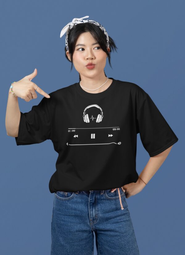 WWFOB_Music_1768043695539_agckmnr7k4bos0j.jpg Minimal Music Player Graphic Black Oversized T-Shirt for Women | Premium Loopknit 240 GSM Streetwear Tee | Round Neck Oversized T-Shirt GiftSpeaks