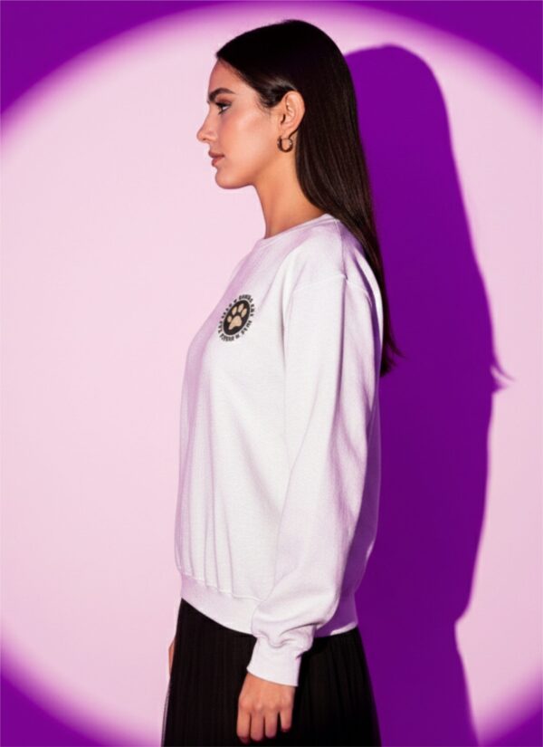 WWFSW_Ninja_Cat_1768043658547_lxc4el3npo8w8kb.jpg White Graphic Printed Women’s Sweatshirt with Ninja Cat Artwork | Premium Fleece Winter Sweatshirt for Women | Streetwear Aesthetic Casual Wear – GiftSpeaks