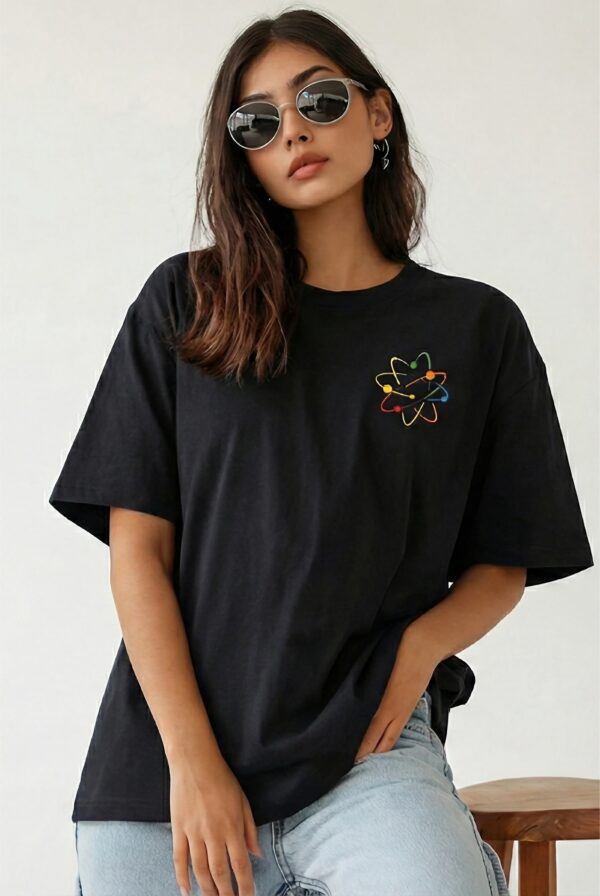 Black Science Graphic Printed Women’s Oversized T-Shirt | “Science Is Magic” Artistic Back Print | Loopknit Fabric 240 GSM | Premium Streetwear Tee – GiftSpeaks