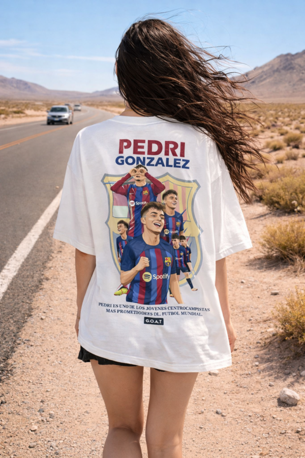 WWIOW_PEDRI_GONZALEZ_1776158324410_o6sgmpgfer7qyyd.png Womens Oversized White Graphic T-Shirt Football Player Back Print Casual Wear