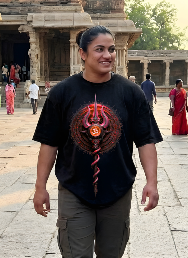 Mahakal Oversized T-Shirt for Women | Lord Shiva Trishul Back Print Black Tee | Loopknit 240 GSM Premium Cotton