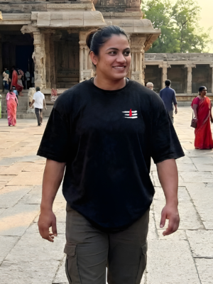 tyIDippf_12TSRICXR4_2026-02-05_1.png Mahakal Trishul Oversized T-Shirt for Women | Lord Shiva Om Print Black Tee | Loopknit 240 GSM Streetwear